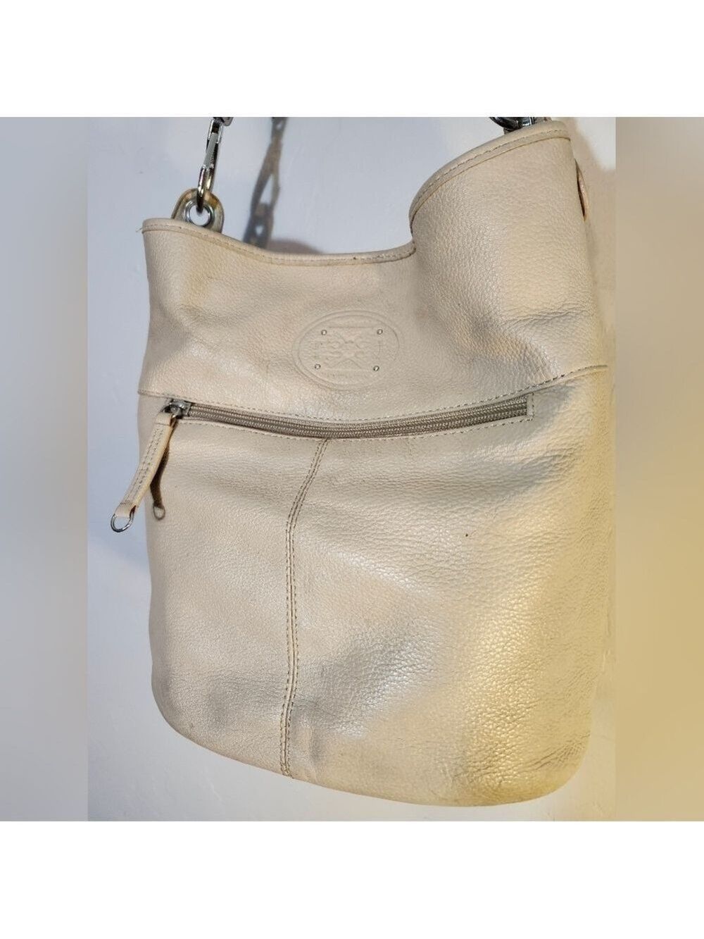 Stone Mountain Classic Elegant Cream Leather Shoulder Bag